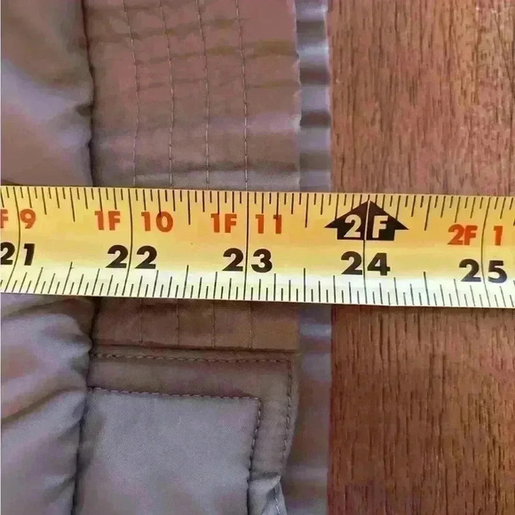 Ozark Trail Puffer Vest Mens M Tan Beige Snap Nylon/Poly Utility Camp Hunt Fish - Picture 5 of 10